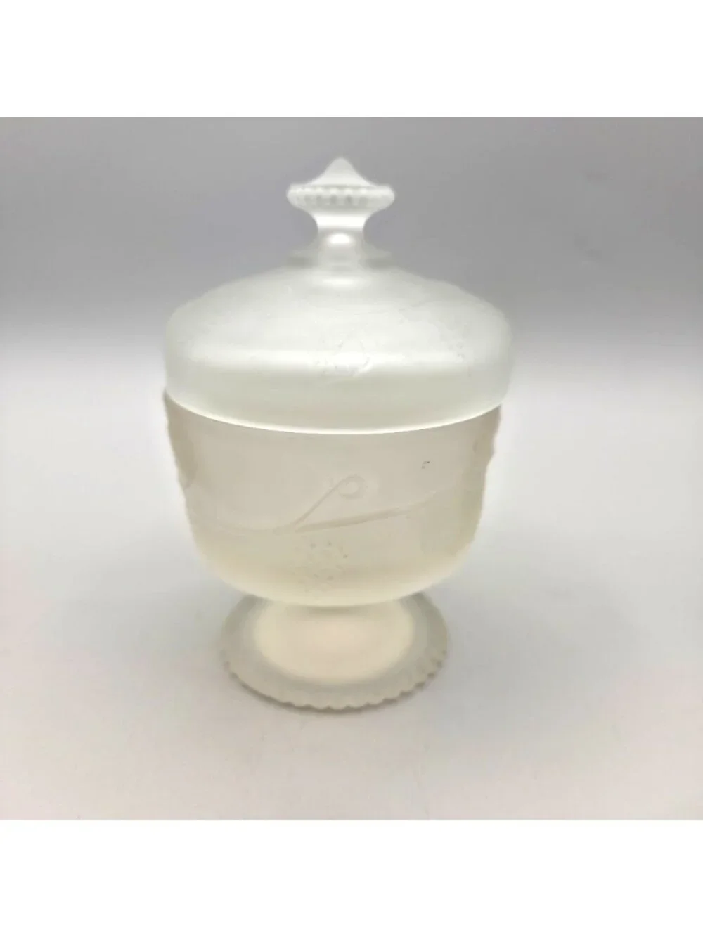 Vintage Avon 'Period Piece' Frosted Glass Grapevine Vanity Jar Empty